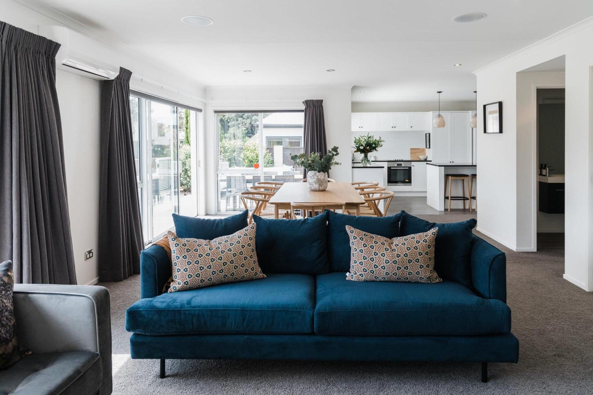 Stunning Tranquil Home With Green Space Views Mount Maunganui Exterior photo